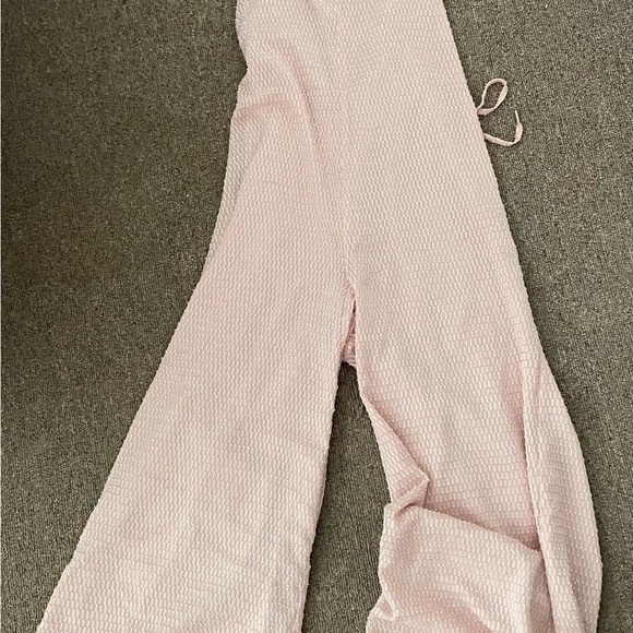 🌸 House of Harlow Lightweight dot stitched wide leg back tie jumpsuit - Picture 5 of 5